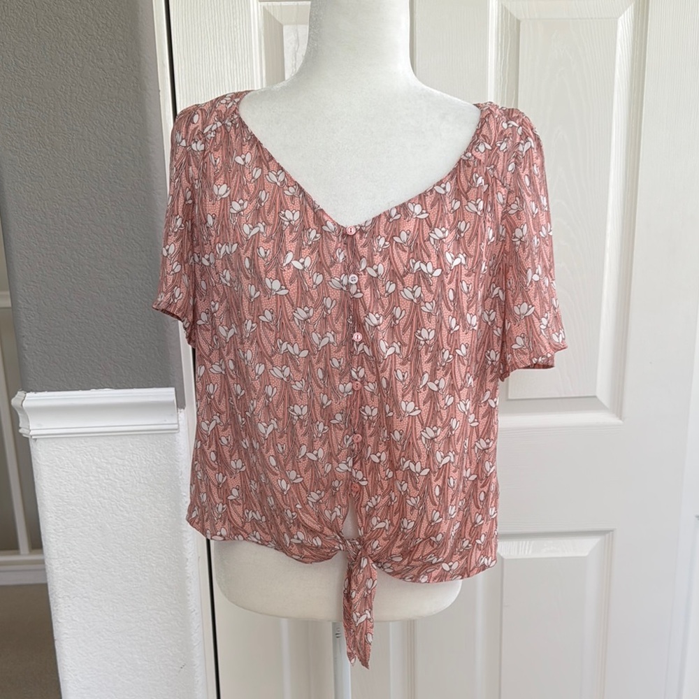 Lush Pink Women's Top with Tie Front - Size M